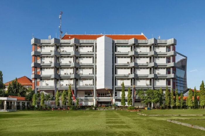 Gedung perpustakaan Kampus ITS /net