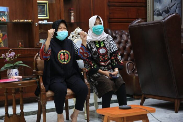 Wali Kota Risma saat melaunching Kampung Pendidikan Kampunge Arek Suroboyo/ist
