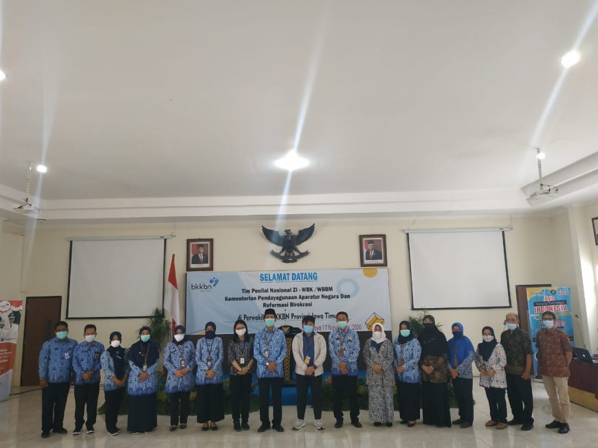 Jajaran BKKBN Jatim saat menerima kunjungan Tim Penilai /Ist