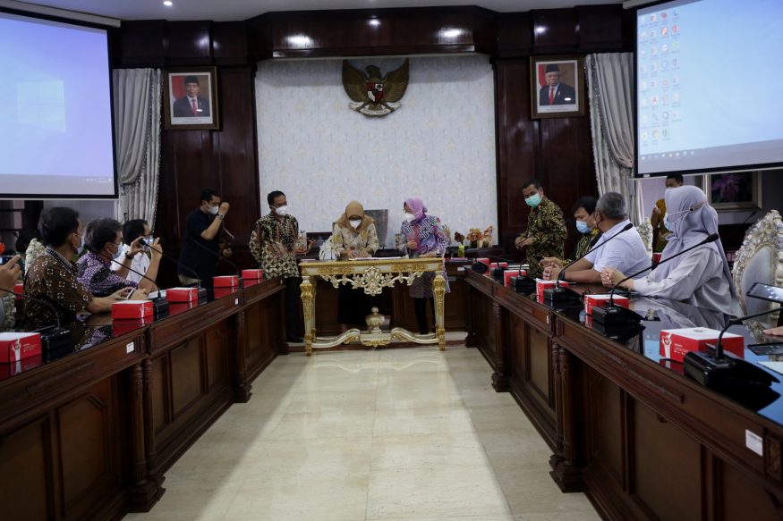 Pertemuan Wali Kota Risma dengan KPK/ist