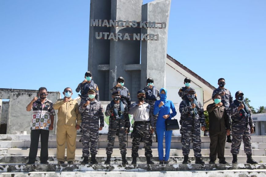 Satgas Operasi Bima Suci saat tiba di Pulau Miangas atau 0 KM Utara Indonesia /Ist