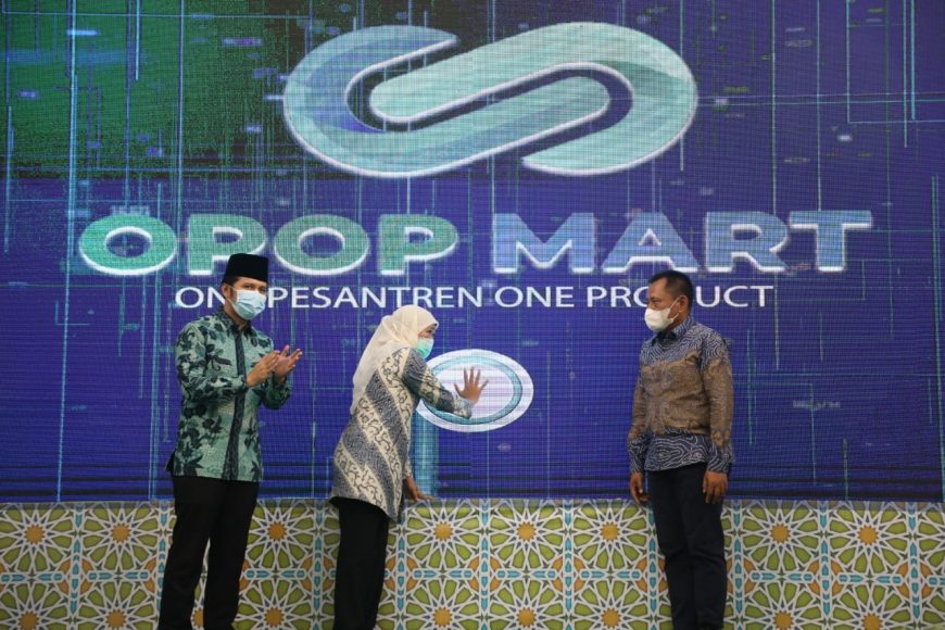 Gubernur Khofifah saat membuka ekspo OPOP Prov. Jatim di Maspion Square Surabaya, Sabtu (18/12/2020).