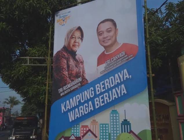 Baliho Eri bersama Risma/ist