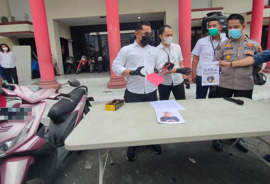 Polrestabes Surabaya saat menggelar konferensi pers kasus curanmor /Ist