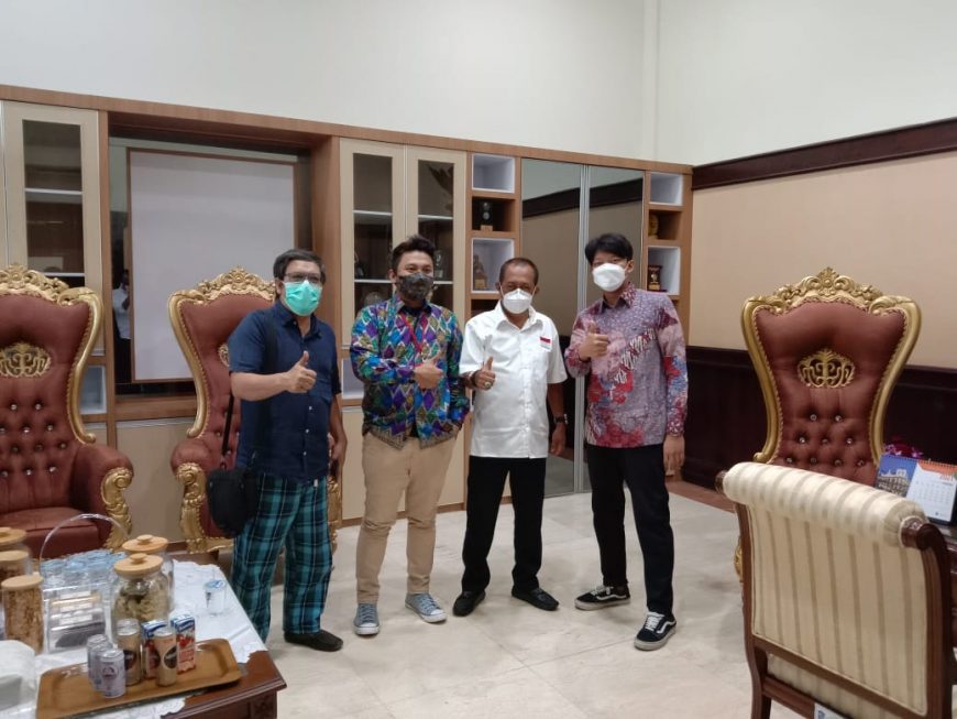 Bayu Skak saat bertemu Wawali Surabaya/bicarasurabaya.com