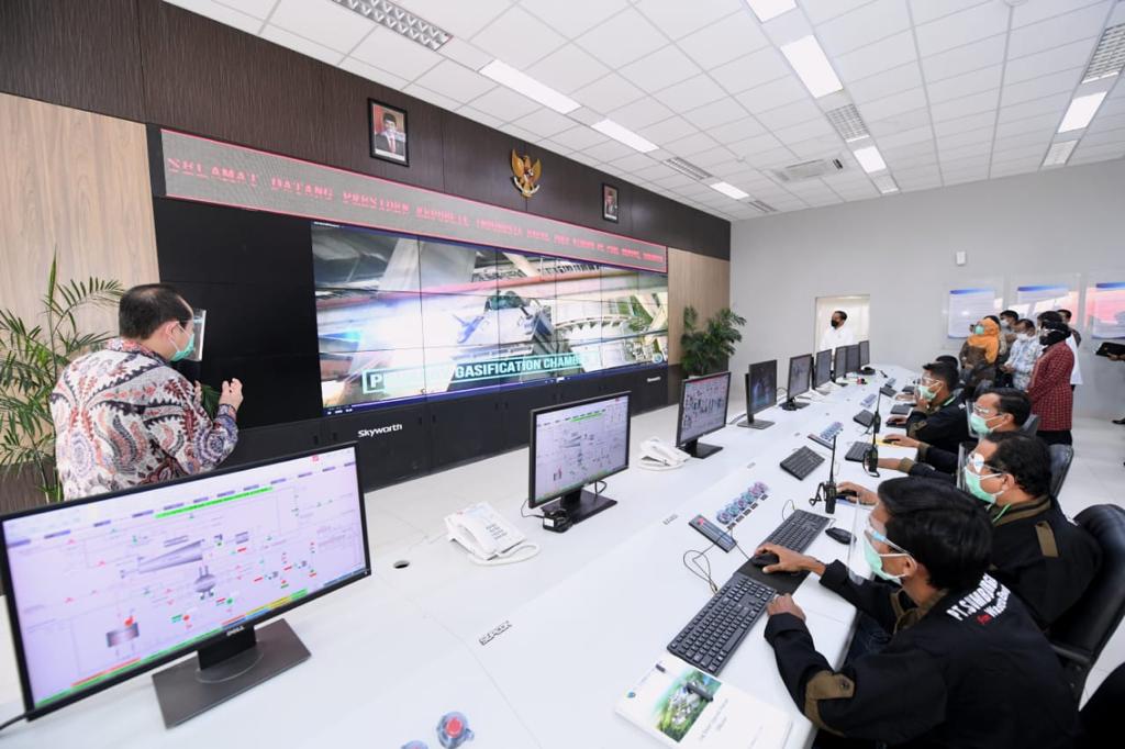 Suasana di ruang control room PSEL Benowo Surabaya.