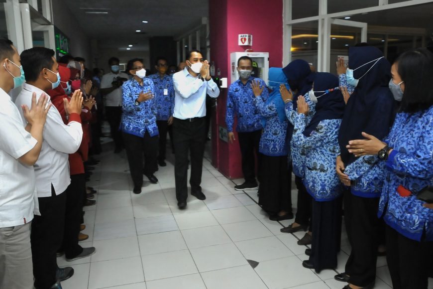 Wali Kota Eri saat bersilaturrahmi ke kantor-kantor dinas/ist