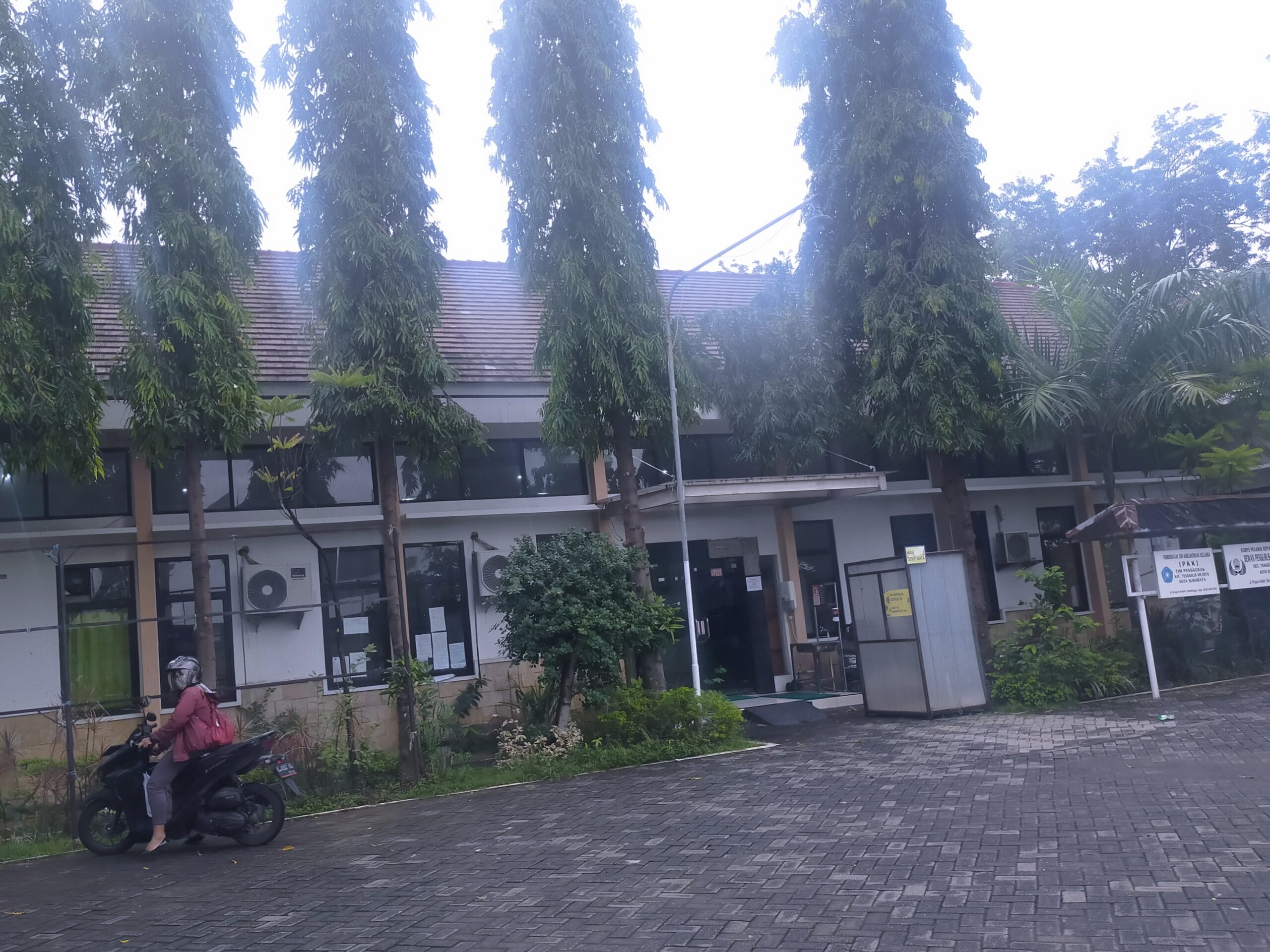 Kantor Kecamatan Tenggilis Mejoyo /dok. Bicarasurabaya.com
