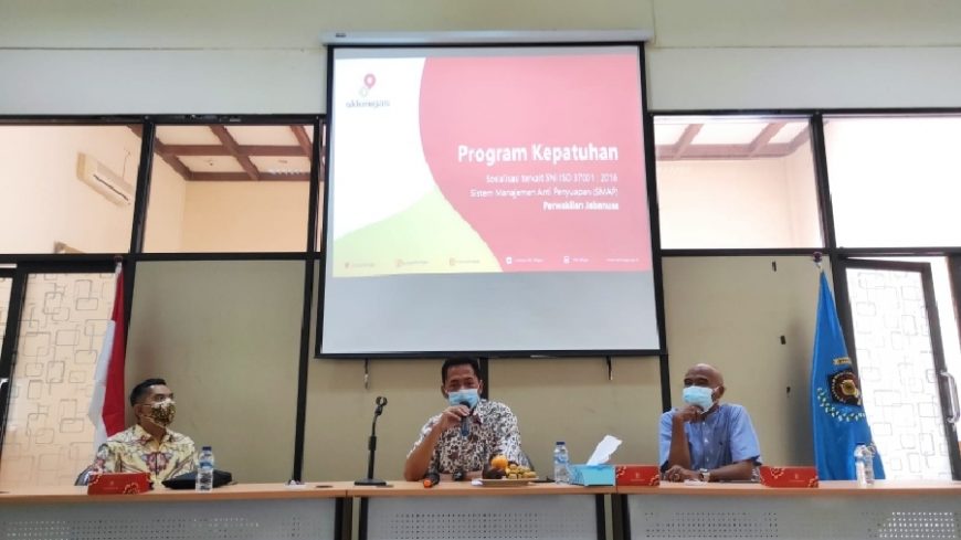 Kepala Departemen Humas SKK Migas Jabanusa, Indra Zulkarnain saat bersilaturahmi dengan pengurus PWI Jatim di Surabaya, Jum'at (27/8/2021) /dok. Kominfo Jatim | Bicara Surabaya