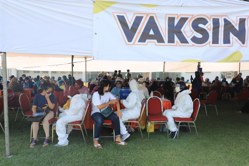Dok. Serbuan vaksinasi Covid-19 di Lapangan Thor, Surabaya /Ist