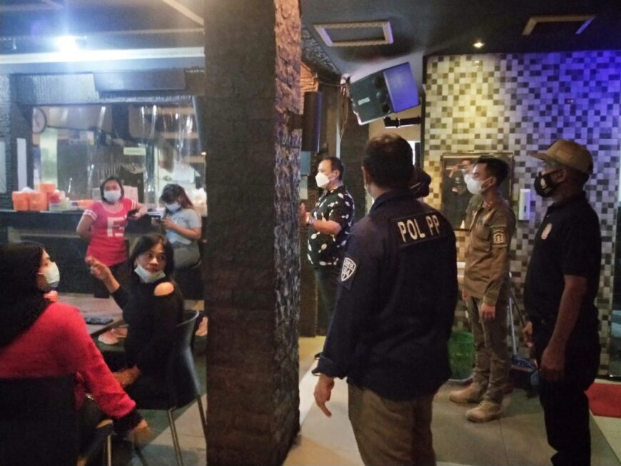 Dok. Satgas Covid-19 Surabaya melakukan pengecekan protokol kesehatan di salah satu RHU /Ist