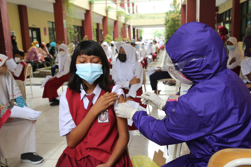Pelajar Surabaya saat divaksin/Dok. Humas Pemkot Surabaya