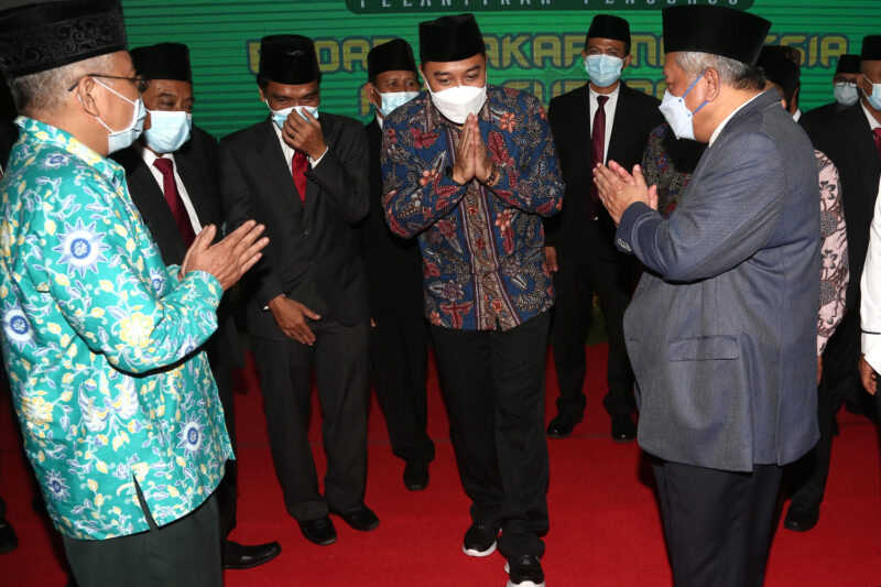 Pelantikan pengurus Badan Wakaf Indonesia (BWI) Kota Surabaya /Ist