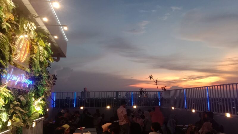 Suasana ngabuburit di Great Diponegoro Hotel Surabaya/Bicarasurabaya.com