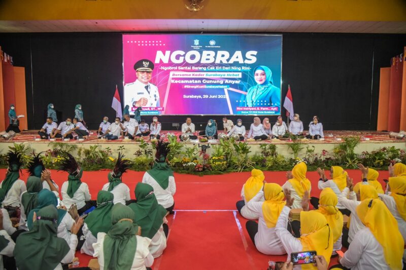 Ngobras bareng Kader Surabaya Hebat (KSH) Kecamatan Gunung Anyar (Foto: Diskominfo Surabaya