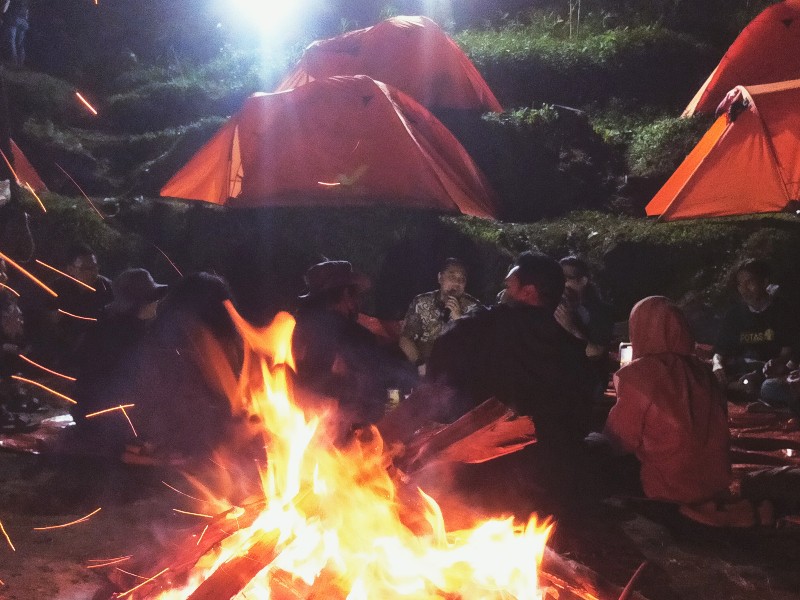 Wali Kota Surabaya, Eri Cahyadi hadir di tengah kegiatan POTAS Camp 2022, Sabtu (27/8/2022) malam. /ist