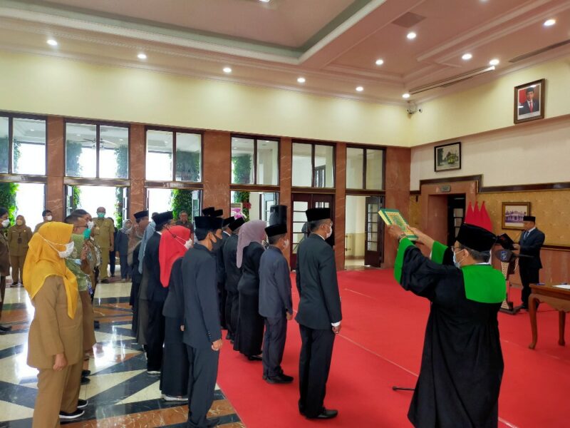 Pelantikan pejabat di lingkungan Pemkot Surabaya, Selasa (7/2/2023) | Foto: Bicara Surabaya