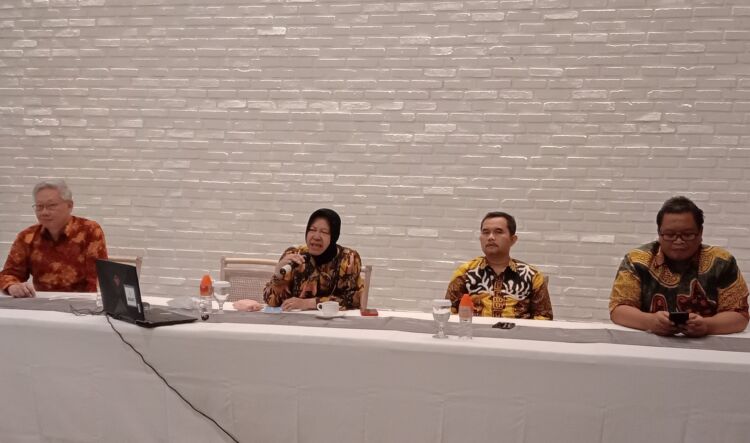 Mensos Risma saat jumpa pers di Surabaya/Dok.Bicarasurabaya.com