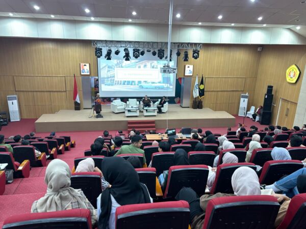Seminar dua duta besar di UPN Veteran Jawa Timur/Dok. Bicarasurabaya.com