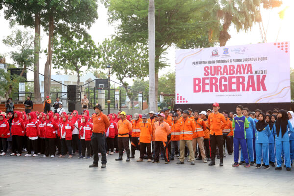 Apel launching "Surabaya Bergerak" Jilid II di plaza Gedung Internatio, kawasan Kota Lama Surabaya, Kamis (24/10/2024) /Foto: Pemkot Surabaya