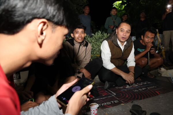Wali Kota Surabaya Eri Cahyadi masih menemukan anak-anak pada saat jam malam/dok.Diskominfo Surabaya