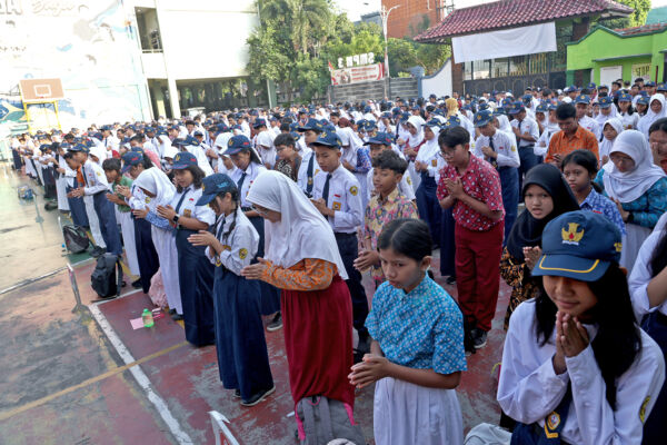 Pelajar Surabaya bersiap sekolah daring/dok.bicarasurabaya.com