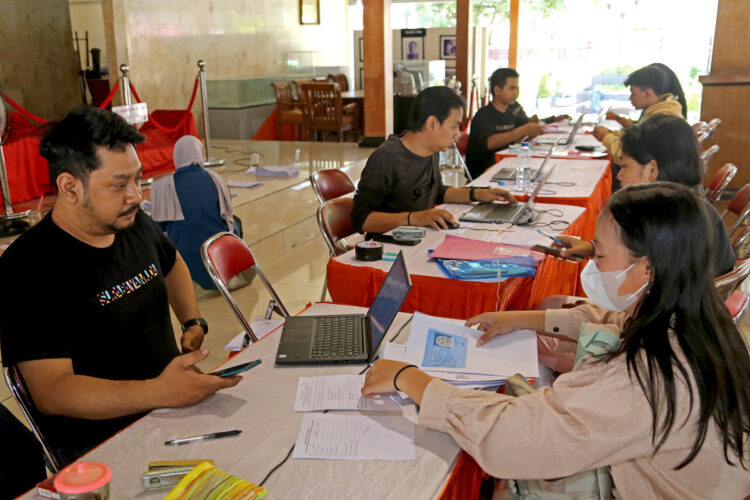 dok. Pendaftaran beasiswa pemuda tangguh Surabaya (Hum/BS)
