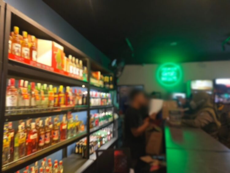 Ilustrasi: Satpol PP Surabaya saat melakukan sidak pengawasan sub-distributor minuman beralkohol (dok. Yan/Bs)