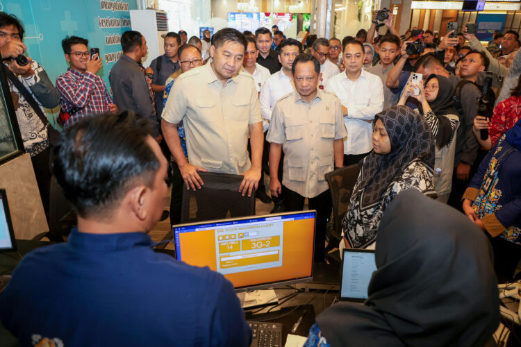 Menteri Perumahan dan Kawasan Permukiman (PKP) RI Maruarar Sirait melakukan kunjungan ke Mall Pelayanan Publik. (Foto: HUmas-Ist/BS)