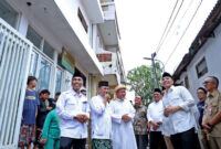 Wali Kota Eri Cahyadi saat melakukan kunjungan ke Pondok Pesantren Hikmatun Najiyah di Jalan Sidosermo III Surabaya, Senin (27/10/2025). (Foto: Pemkot Surabaya)