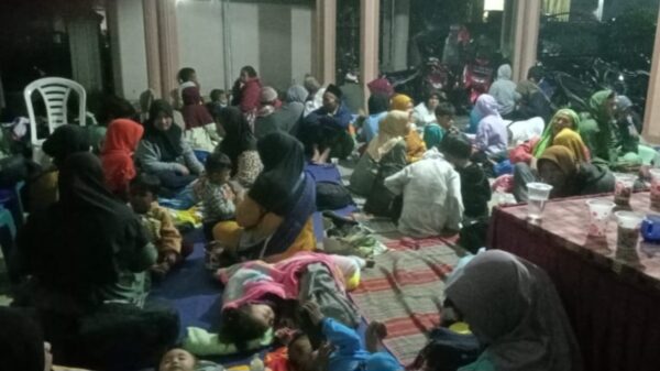 Warga mengungsi pasca Semeru Erupsi (Foto: Istimewa/BS)