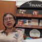 Dr. Dra. Nanik Linawati, MM., saat menjelaskan fenomena harga emas yang makin fluktuatif. (Foto: dok Humas UK Petra Surabaya)