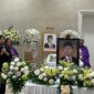 Misa tutup peti di rumah duka Grand Heaven sebelum Upacara Penghormatan terakhir di DPRD Surabaya. (Foto: Istimewa)