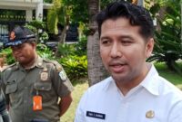 Wagub Emil Minta Wali Murid melaporkan iuran wajib atau pungli saat daftar ulang ke hotline yang disediakan pemprov Jatim. (Foto: dok bicarasurabaya)