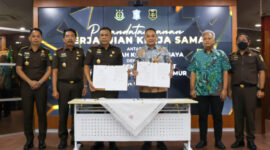 Penandatanganan Perjanjian Kerja Sama (PKS) antara Pemkot Surabaya dan Bidang Pemulihan Aset Kejaksaan Tinggi Jawa Timur (Kejati Jatim)/dok.Diskominfo Surabaya