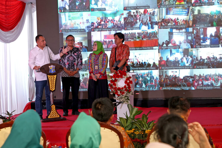 Wali Kota Surabaya Eri Cahyadi saat meresmikan Kampung Pancasila/dok.Diskominfo Surabaya
