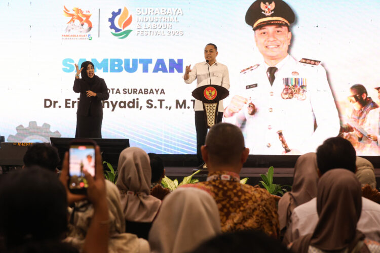 Wali Kota Surabaya Eri Cahyadi saat acara Surabaya Industrial Labour 2026/dok.Diskominfo Surabaya