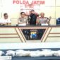 Polda Jatim pamerkan bukti kokain yang ditemukan di pesisir Sumenep/dok.bicarasurabaya.com