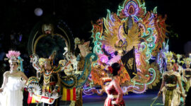 Kemeriahan Hari Jadi Kota Surabaya (HJKS) tahun lalu yang diharapkan akan makin meriah dan makin membangkitkan ekonomi dan wisata di Surabaya. (Foto: dok Diskominfo)