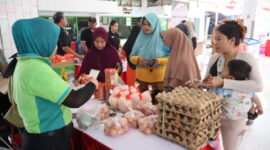 Kota Surabaya tetap gelar Pasar Murah usai Lebaran untuk menekan harga dipasaran. (Foto: dok Diskominfo Surabaya)