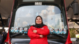 Kisah Kartini asal Surabaya yang tak mau kalah dengan kaum adam dalam dunia bus.