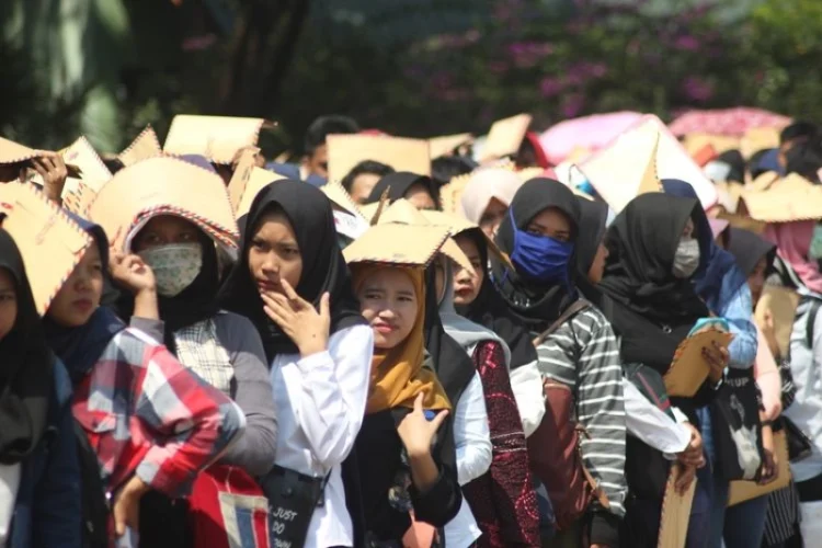 BPS mencatat hampir 900 ribu warga Jatim menjadi pengangguran yang didominasi lulusan perguruan tinggi. (Foto: Ilustrasi/dok-Ist)
