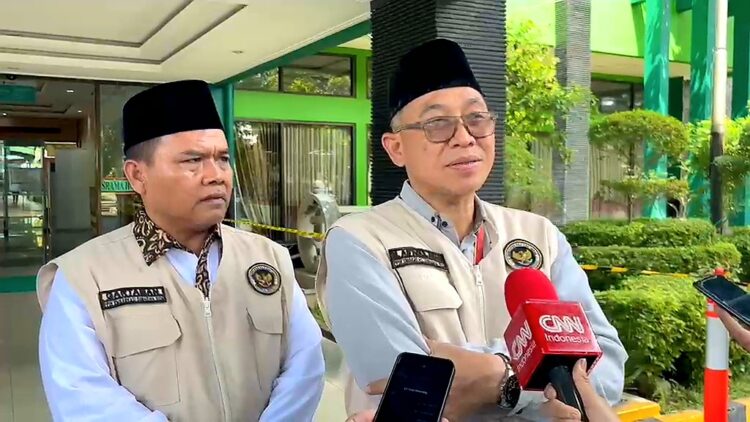 PPIH Embarkasi Surabaya ungkap 30 jamaah haji gagal berangkat akibat penyakit jantung