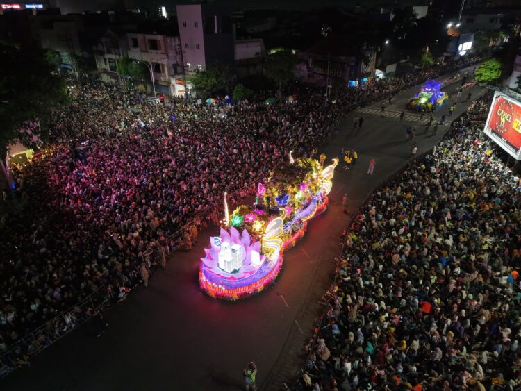 Ribuan warga memadati Surabaya Vaganza/dok.bicarasurabaya.com