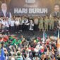 Gubernur Khofifah bersama para buruh/dok.bicarasurabaya.com