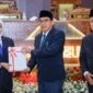 Gubernur Khofifah menyerahkan Laporan Keterangan Pertanggungjawaban (LKPJ)kepada Ketua DPRD Jatim/dok.bicarasurabaya.com