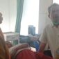 Belasan siswa alami mual, muntah usai menyantap menu MBG di sekolah dan harus mendapat perawatandi Puskesmas . (Foto: tangkapan layar @nmrrg)