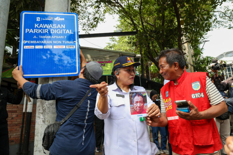 Penerapan parkir digital di Kota Surabaya/dok.bicarasurabaya.com