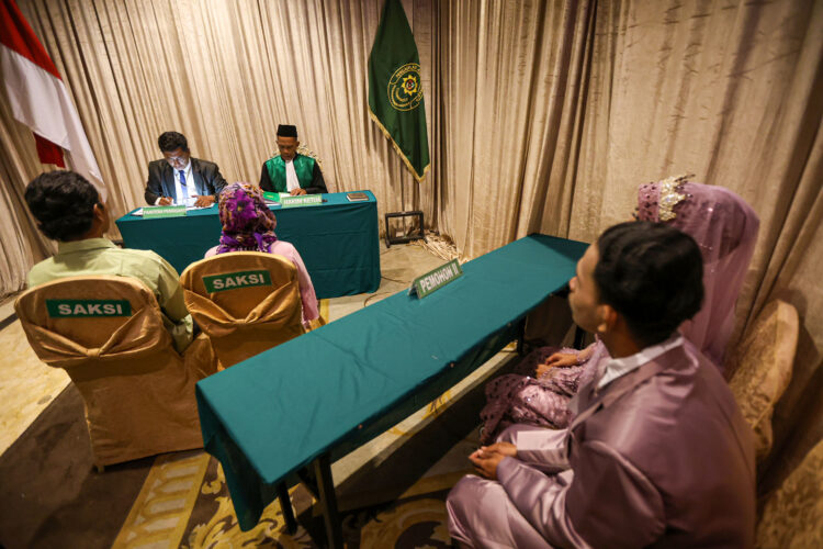 Ilustrasi dok. Nikah massal Surabaya (Foto: dok Diskominfo)