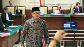Sidang Perdana Maidi, Jaksa Beber Dugaan Pemerasan dan Gratifikasi Rp11,5 Miliar. (Foto: Istimewa)